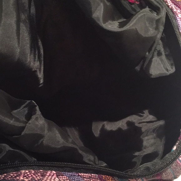 Bermuda hobo crossbody - Picture 7 of 8